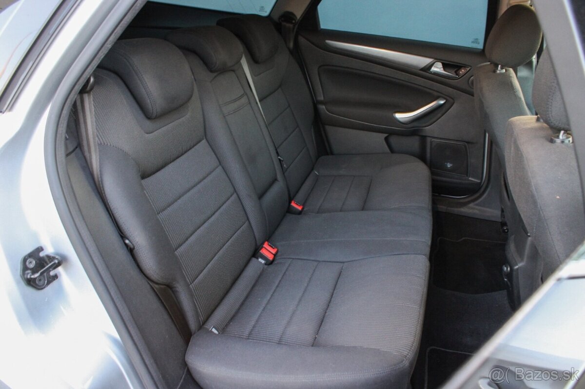 Ford Mondeo Combi 1.6 EcoBoost - 11