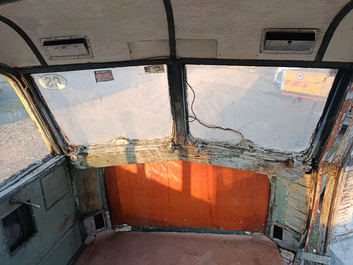 Autobus nemecký (Mercedes) - 11