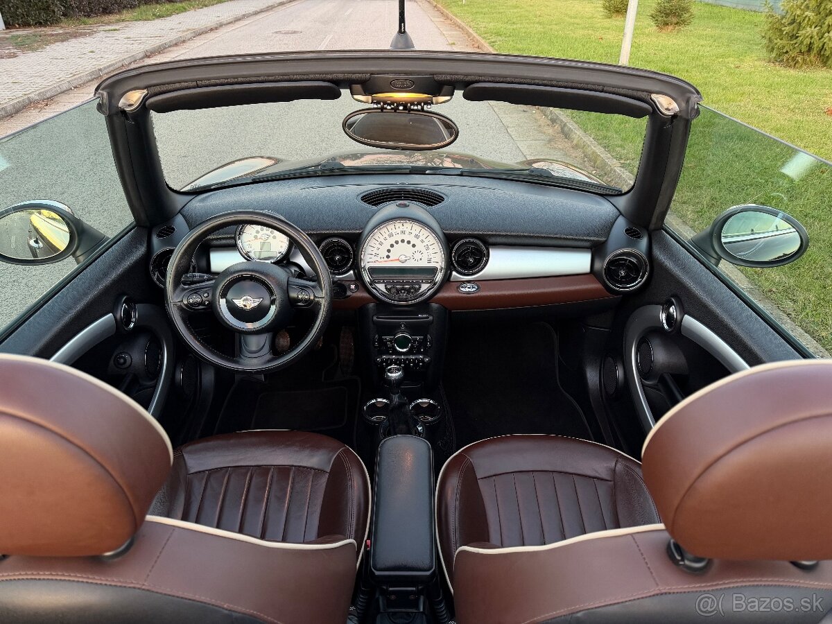 Mini Cooper Cabrio 1.6 • Benzín • 2011 • - 11