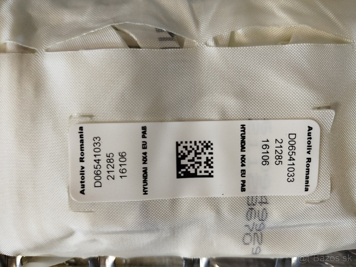 Zadný nárazník tucson NX4 400€ Kufor tucson NX4 600€ - 11