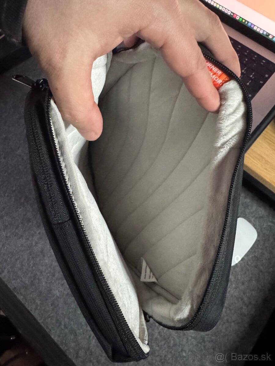 Razer Blade 15 (2023) RTX 4060 - 11