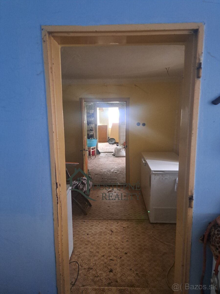 Na predaj rodinný dom-chalupa Sasinkovo len 10km od HC - 11