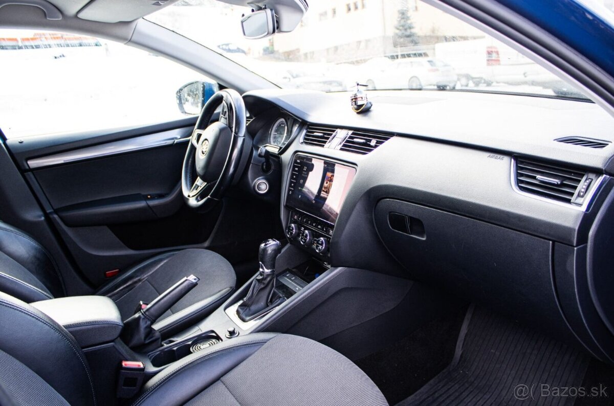 Škoda Octavia Combi 2.0 TDI Style. - 11