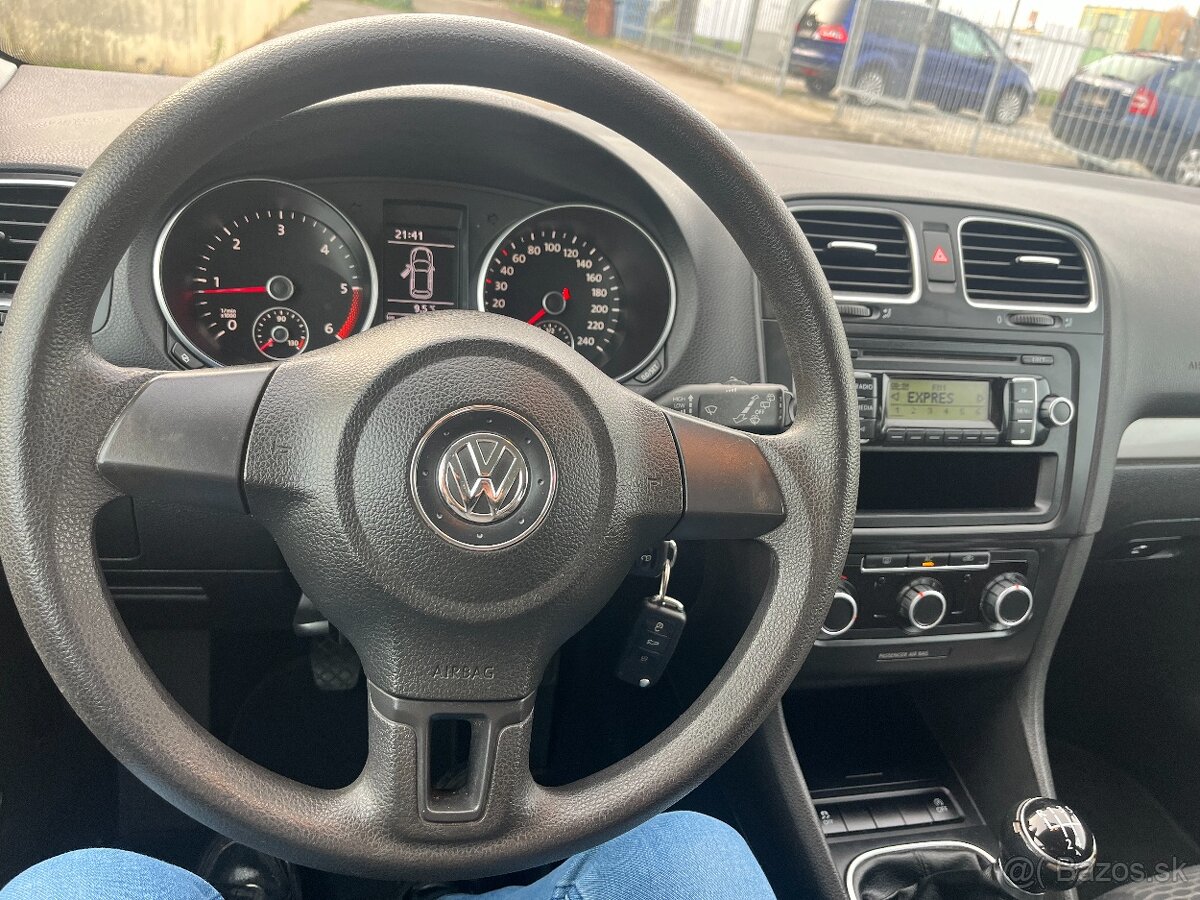 Volkswagen VW Golf VI 1,6TDi - 11