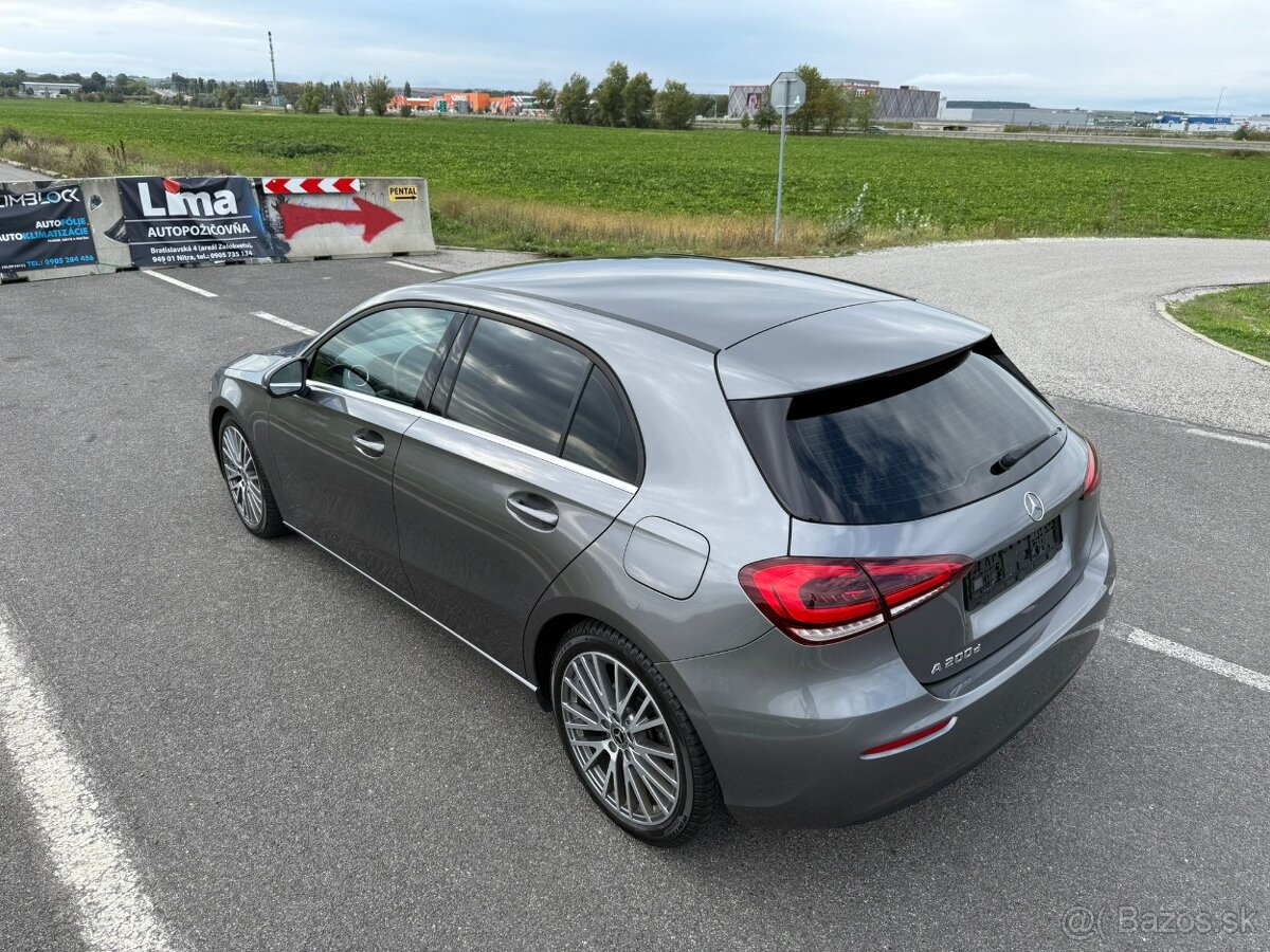 Mercedes Benz A 200d - 11