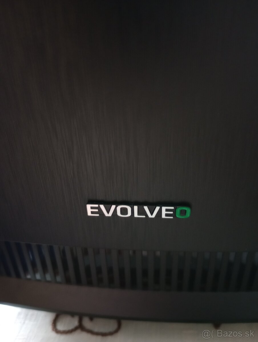 Nový, malý, herný počítač - 11