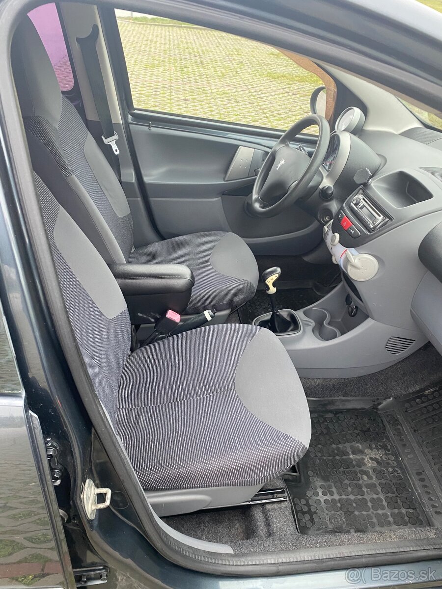 Peugeot 107 - 11