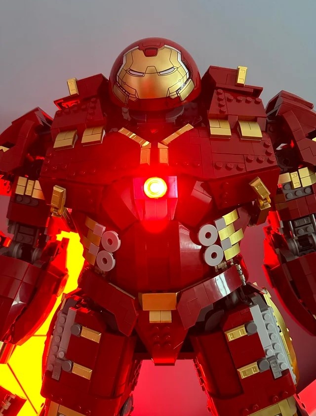 Hulkbuster Marvel 76210 - 11
