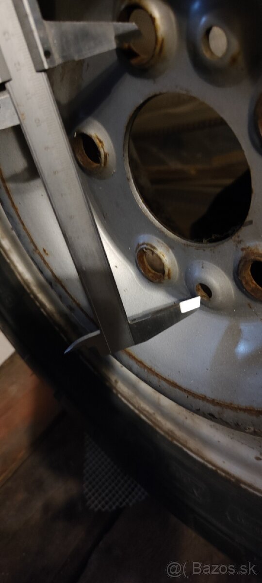 Michelin 215 70 R15C M+S
215/70 R 15 C 109 R letní
- 11