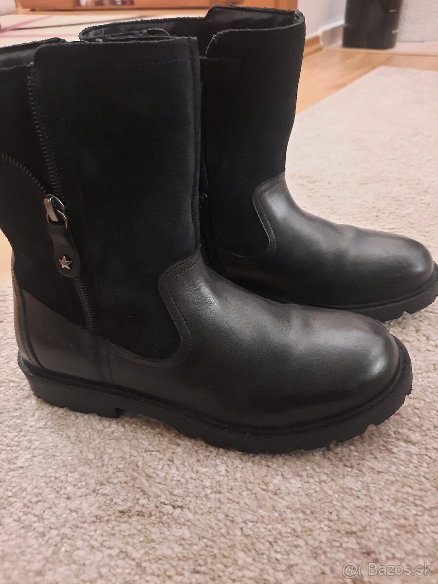 Dievčenska zimna obuv zachovalom stave , - 11