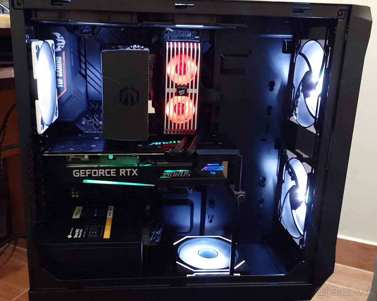 Výkonný herný PC–Ryzen5+RTX 3070 AORUS MASTER+32GB Dominator - 11