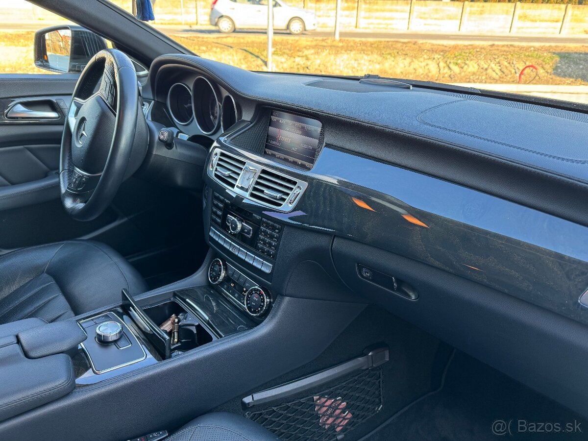 Mercedes Benz CLS350 Shooting Brake - 11