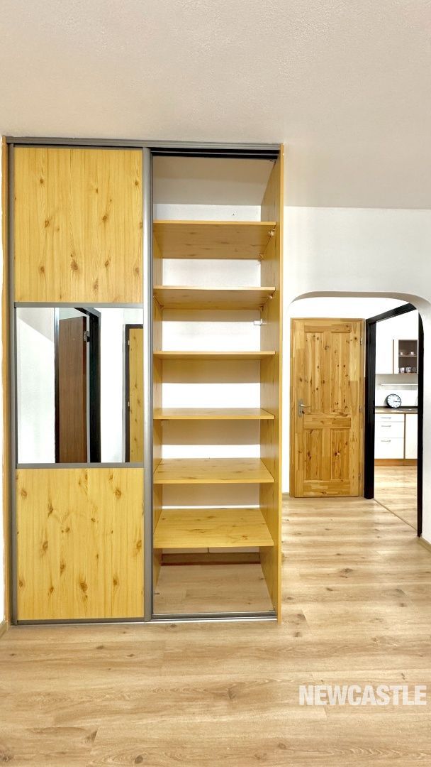 NEWCASTLE⏐PRENÁJOM, 3 izbový byt (72m2) + logia - 11