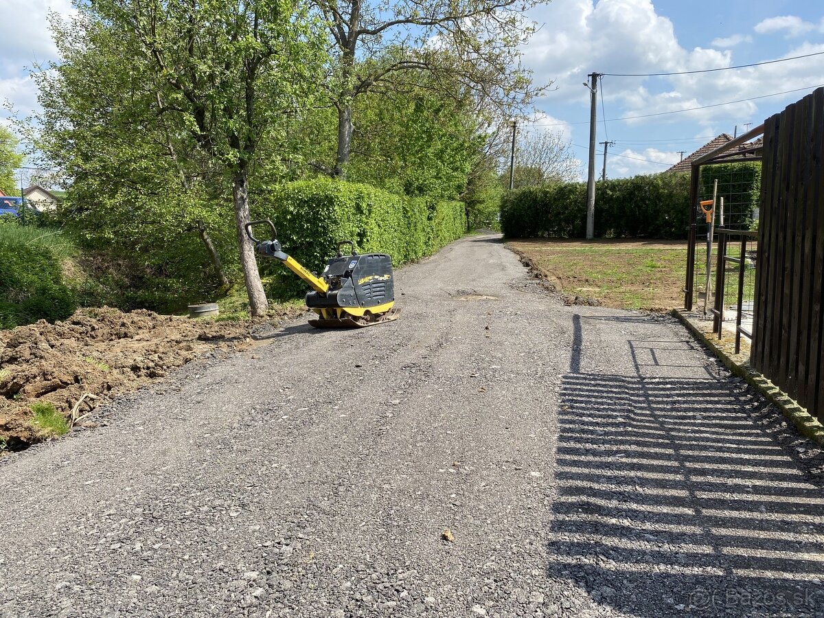 Zemne a vykopove prace ,doprava materialu - 11