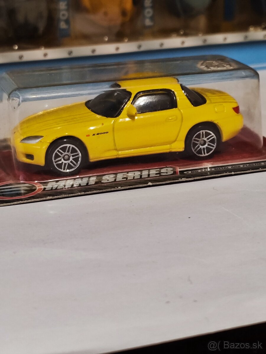 Modely áut Honda a Volvo - 11