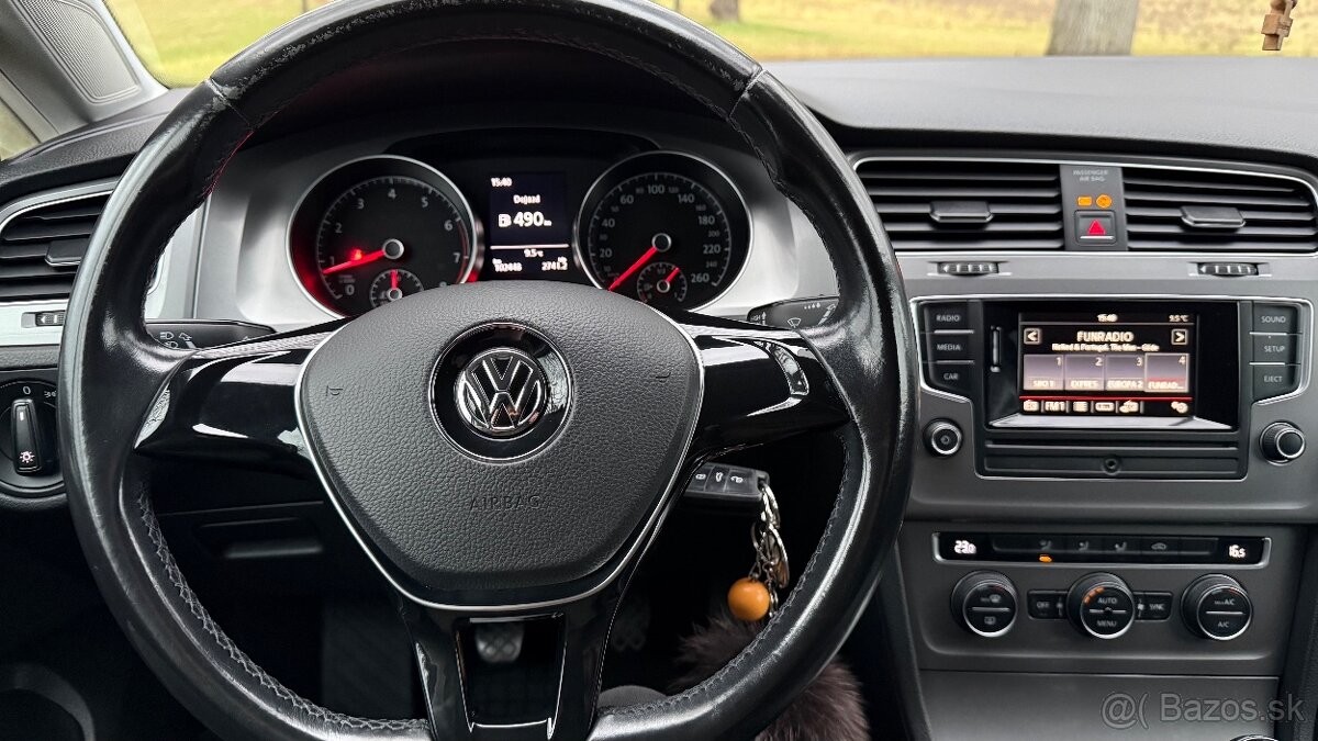 Volkswagen Golf VII 1,2TSI 12/2016 - 11