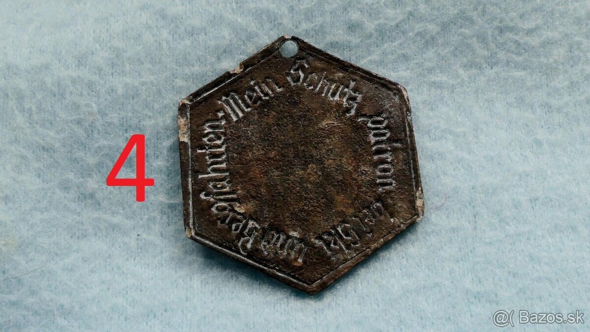 kopané odznaky, kokarda, medaila - 11