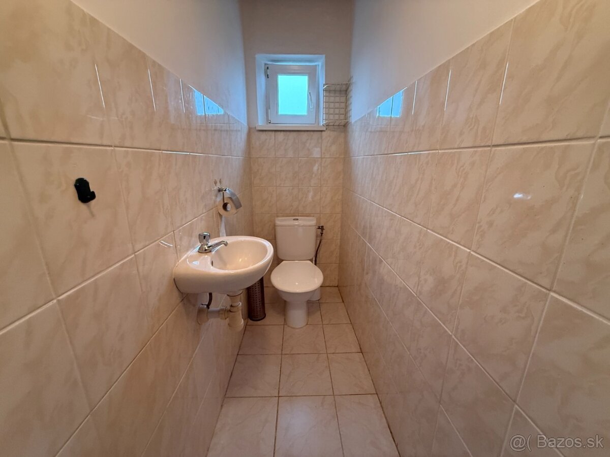 Rodinný dom 5+1, Žilinská Lehota , 160m², slnečný pozemok - 11