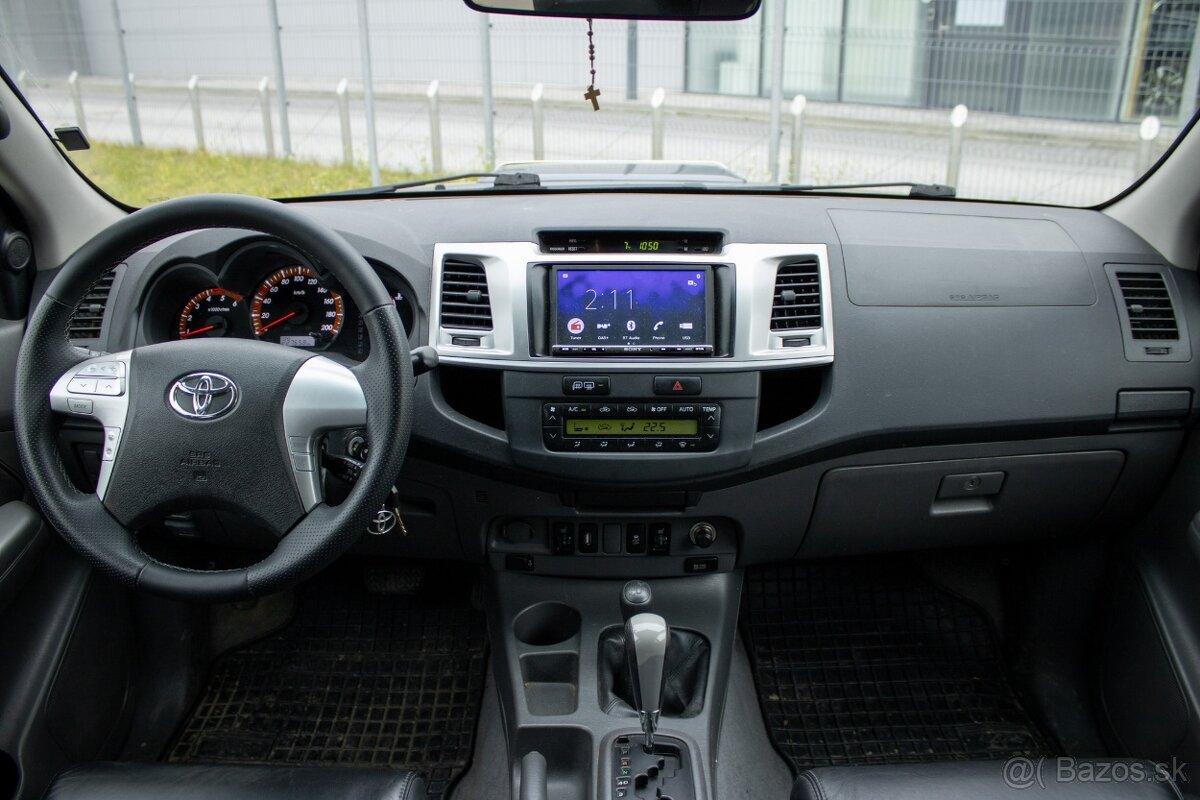 Toyota Hilux DC 3.0 I D-4D Sol A/T, 126kW, A5 08/2012 - 11