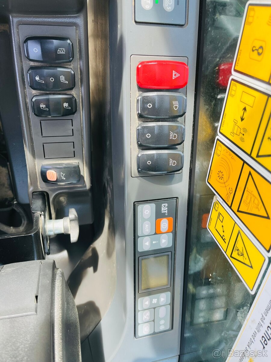 Kolesové rypadlo Caterpillar M316F - 11