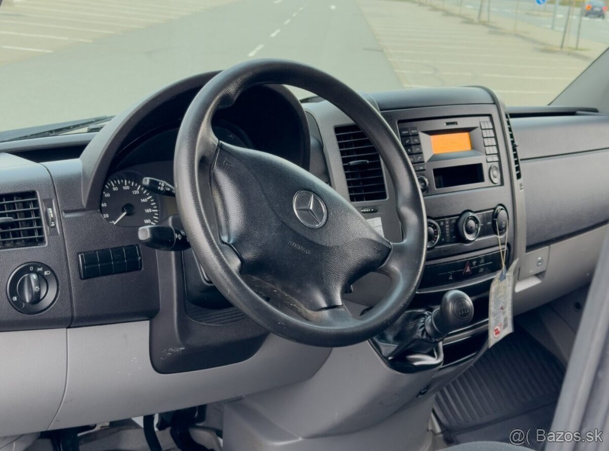 Mercedes Sprinter - 11