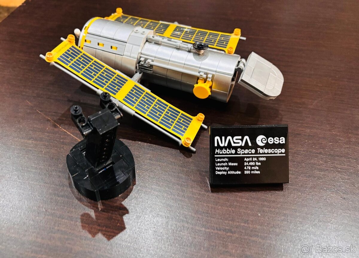 Lego NASA raketoplán Discovery - 11