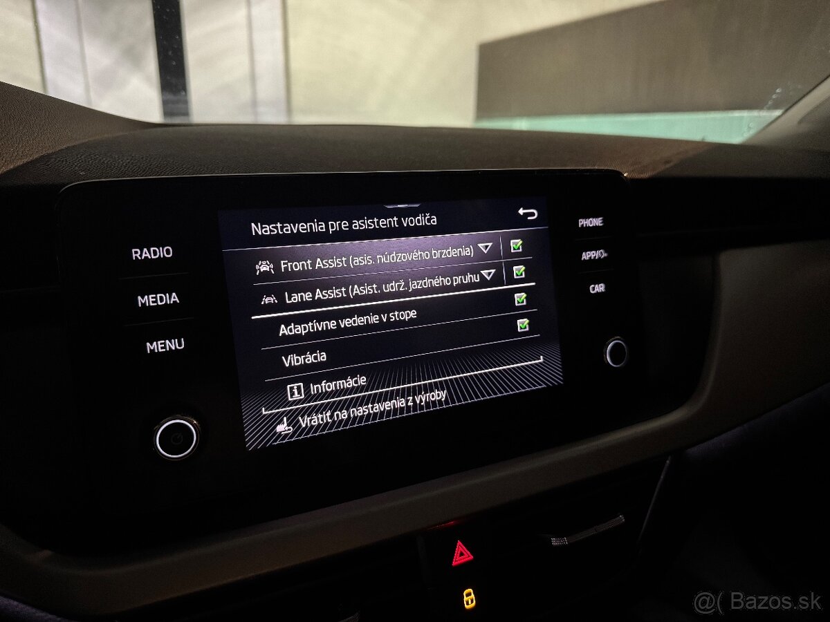 Škoda Scala 1.5 TSi DSG - 11