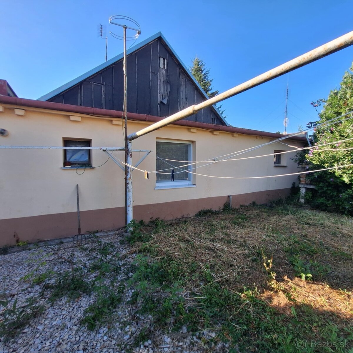 Na predaj 4 izbový rodinný dom v Diakovciach okr. Šaľa - 11