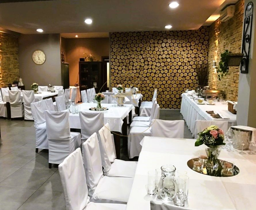 Reštaurácia pripravená na okamžité podnikanie – Horná Streda - 11