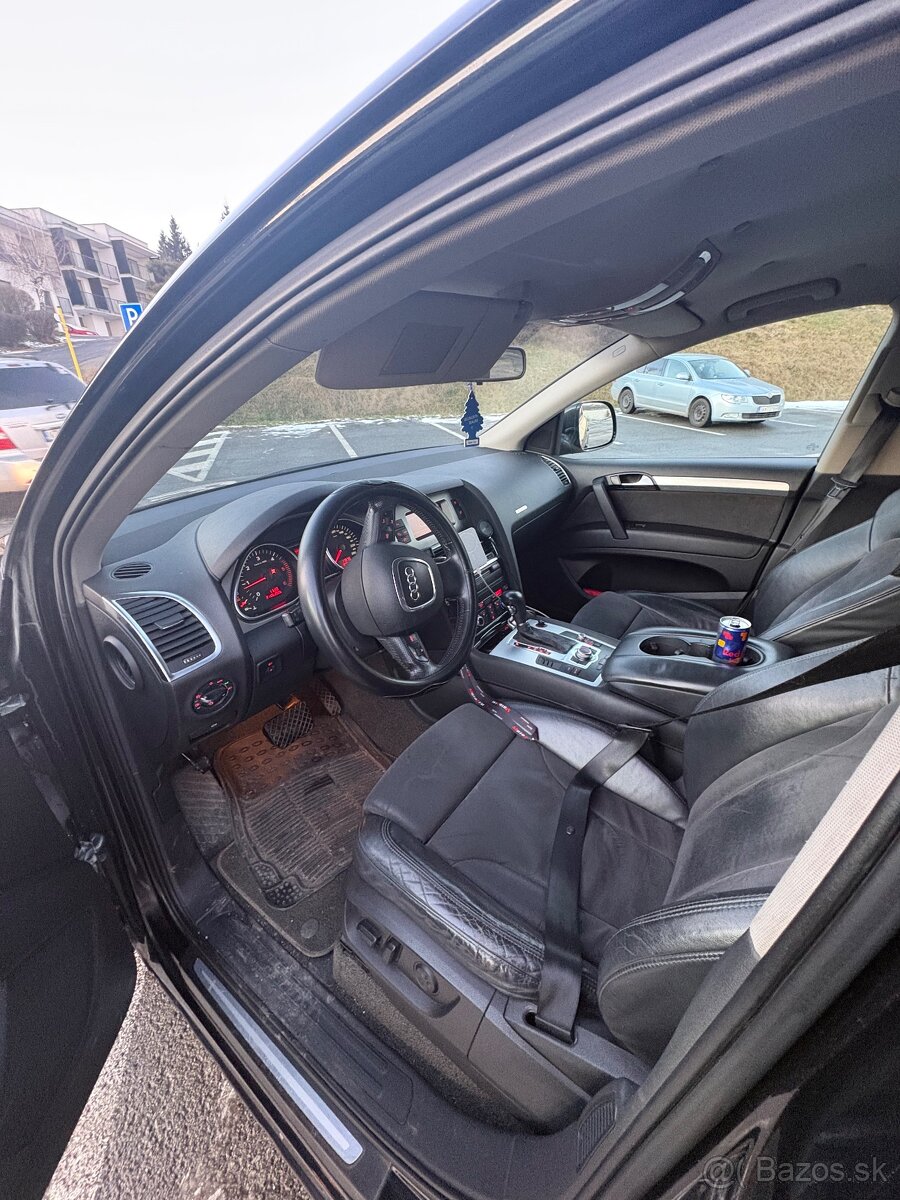 Audi Q7 3.0TDI - 11