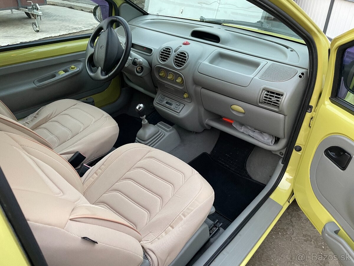 Renault Twingo - 11