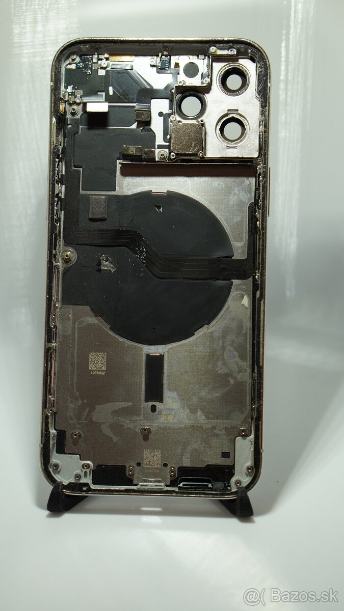 APPLE iPhone, iPad, Apple Watch NÁHRADNÉ DIELY - 11