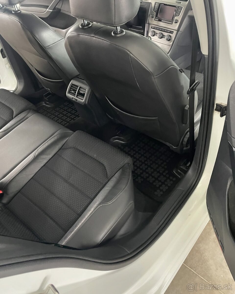 Predám VW Golf 7 R-line, 1.2 TSI, rok 2014,77kw - 11