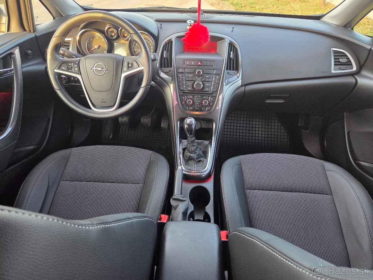 Opel Astra Sport Tourer ST 1.7 CDTI ECOTEC Active/drive - 11