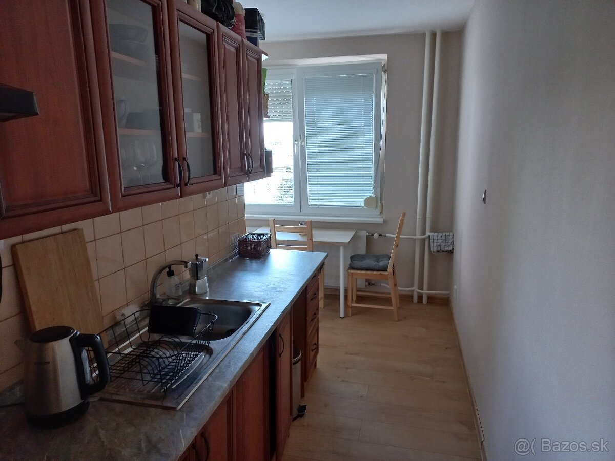 Prenajom 2 izboveho bytu, Nove Zamky Komarnanska - 11