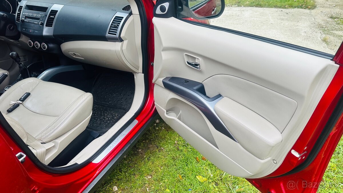 Mitsubishi Outlander 2.0DI-D 4x4 - 11