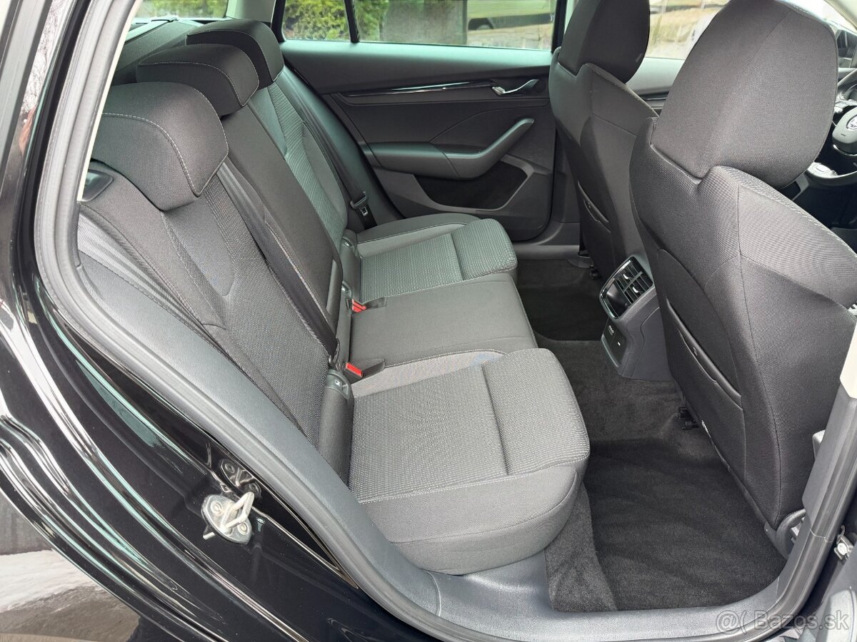 Škoda Octavia Combi 2.0 TDI Style DSG - 11