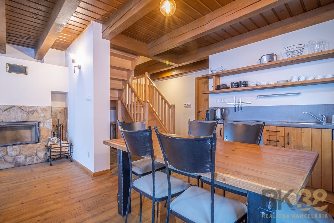 Lukratívny chalet v TOP lokalite v Jasnej v Nízkych Tatrách - 11