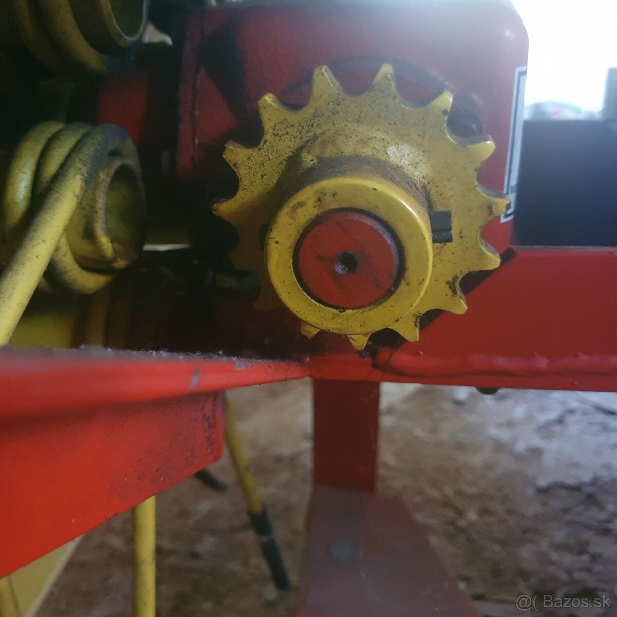 predám vyorávač zemiakov čert Letostroj nm4 202 - 11