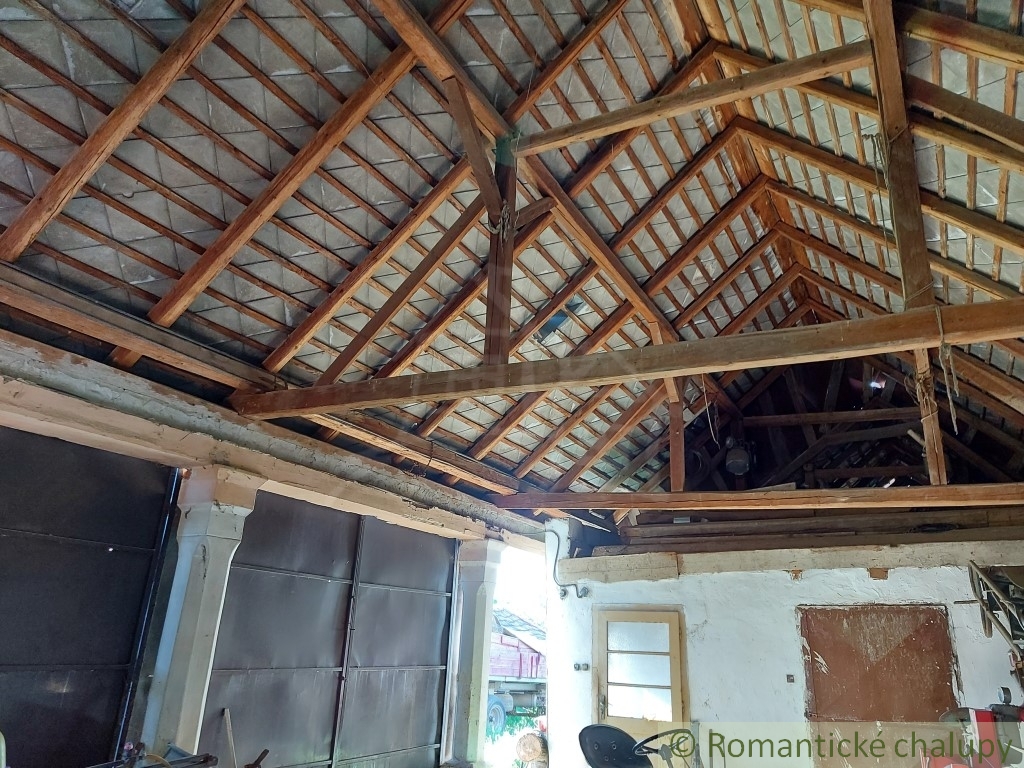 Romantická stodola blízko Búčskeho jazera - 11