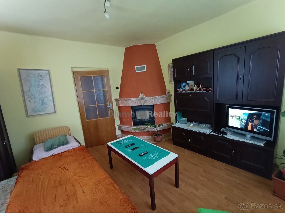 Na predaj rodinný dom pre veľkú rodinu v malebnej obci Výčap - 11