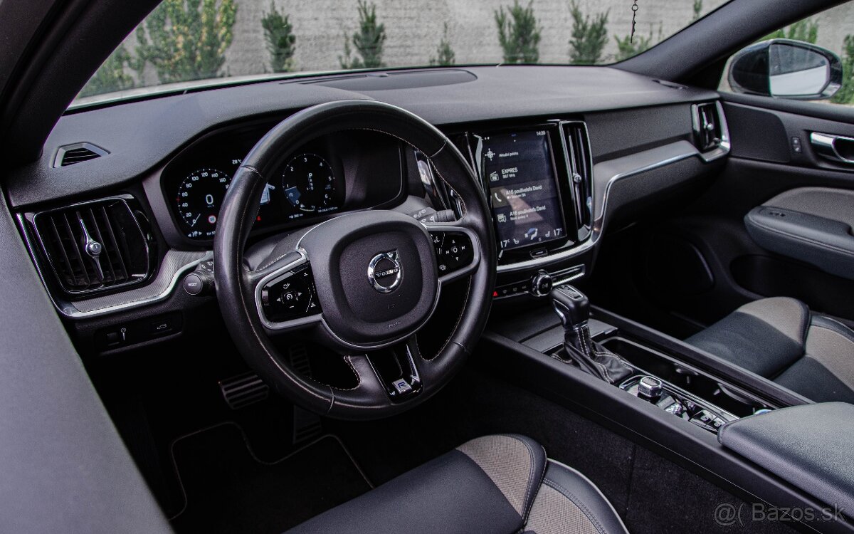 Volvo V60 D4 R-Design A/T - 11