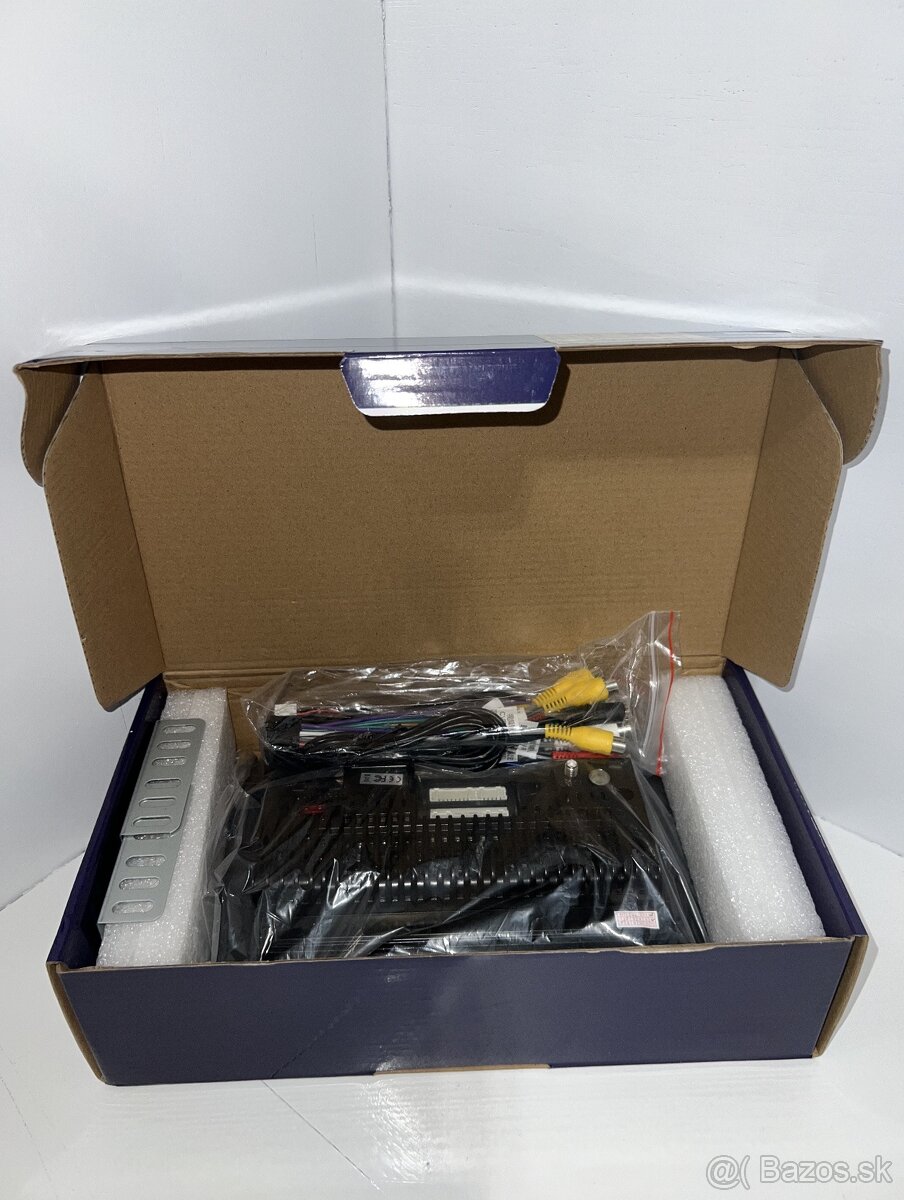 NOVINKA Superb 2 2din autorádio 10.1´ Škoda - 11