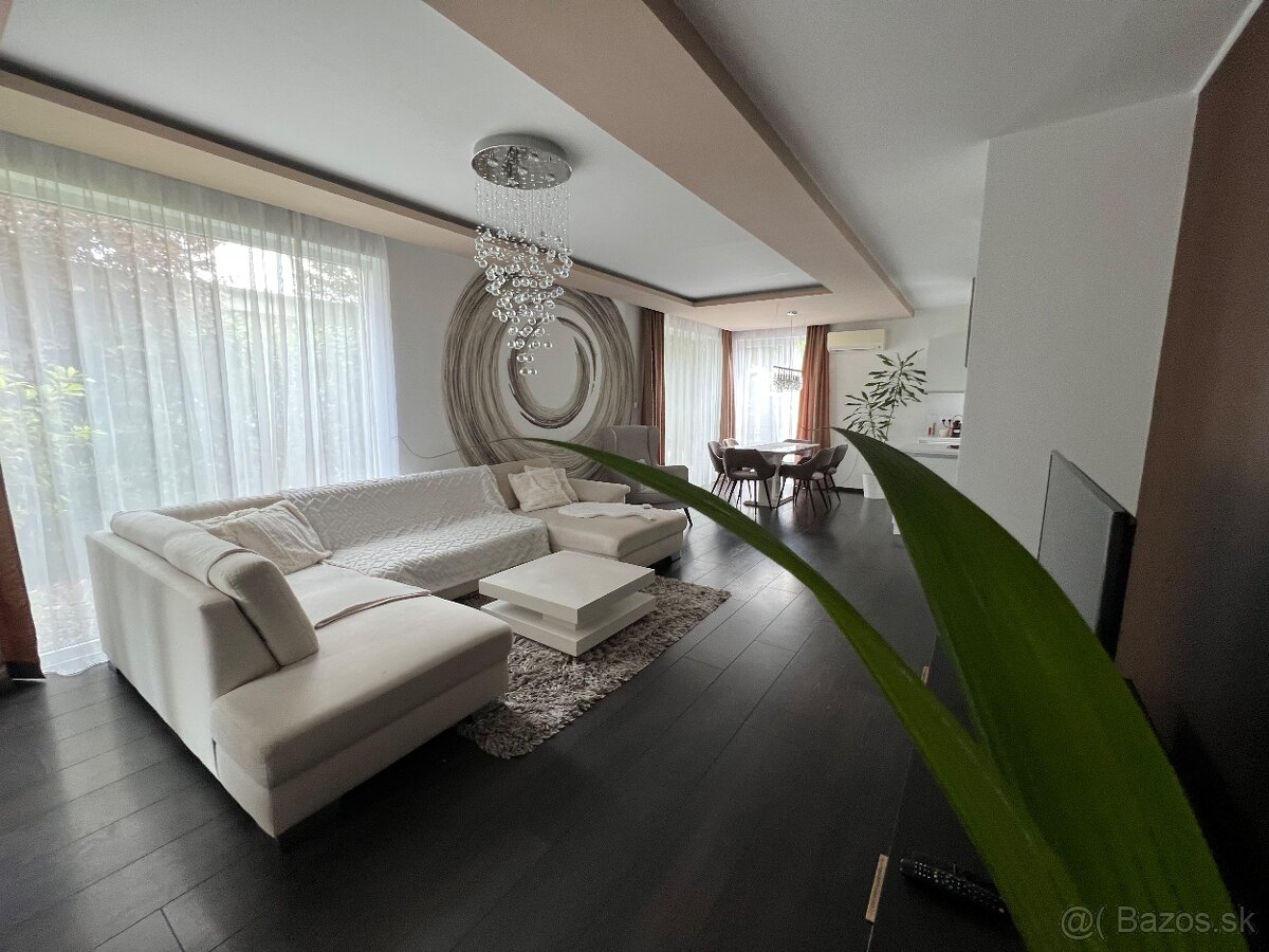 Prenajmem 4-izbový rodinný dom so vstupom do jazera – Green - 11