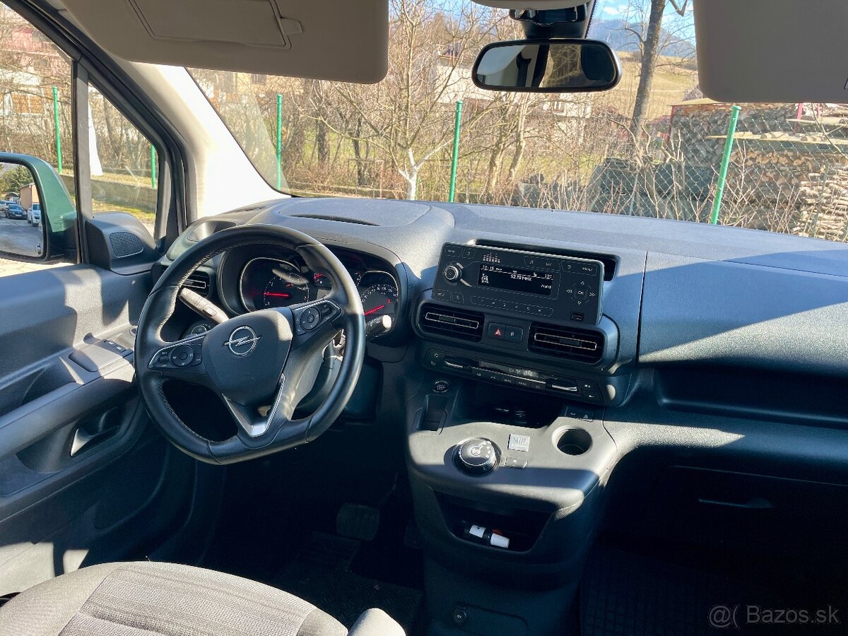 Opel Combo Life 1.2 96KW AT8 - 11