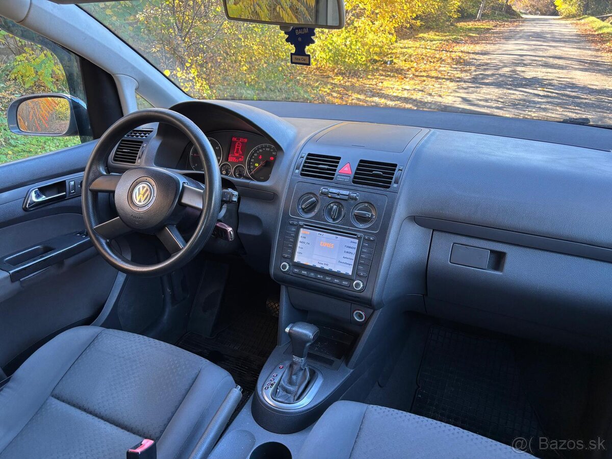 Volkswagen Touran 1.9 TDI 77 kW – DSG - 11