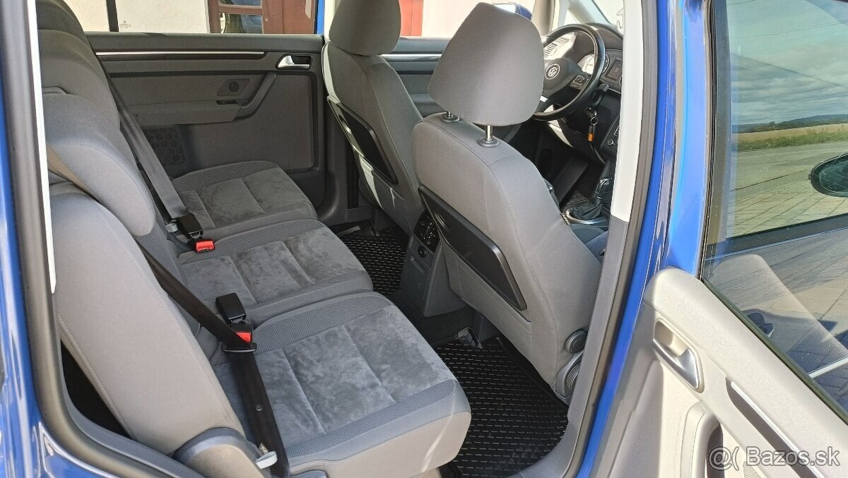 VOLKSWAGEN TOURAN 2.0 TDI CR 125 kW DSG6 HIGHLINE - 11