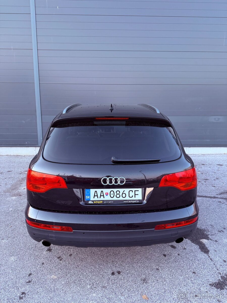 Audi Q7 3.0 - 11