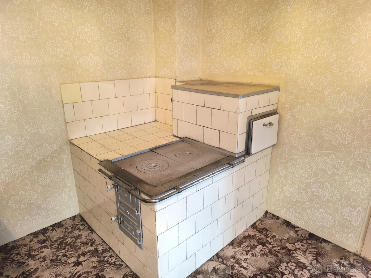 KRÁSNY UDRŽIAVANÝ MUROVANÝ RODINNÝ DOM CHALUPA S VÝBORNÝM PO - 11