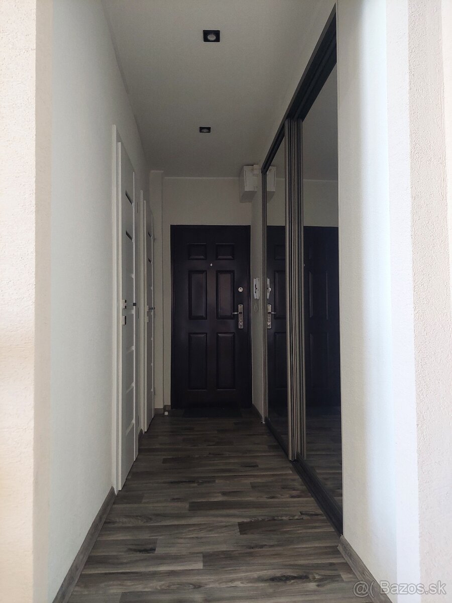 Predám 2 izb. byt s balkónom - 11
